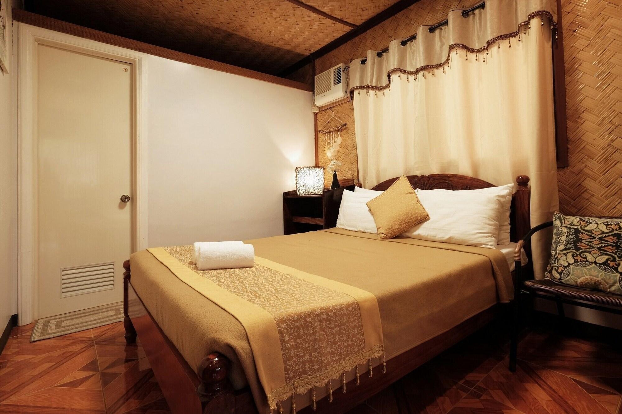 Villa Khadine Grand Vista Resort Coron Exterior foto