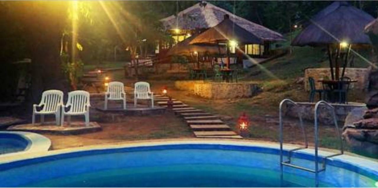 Villa Khadine Grand Vista Resort Coron Exterior foto